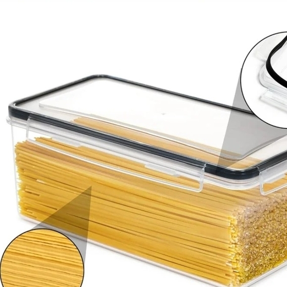 Amazon Clear Stackable Food Storage Containers with Black Label Tags - Picture 3 of 12